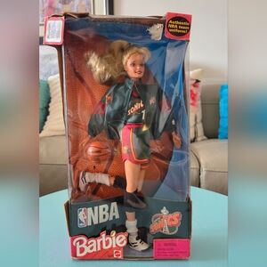 BARBIE NBA Doll Seattle Sonics